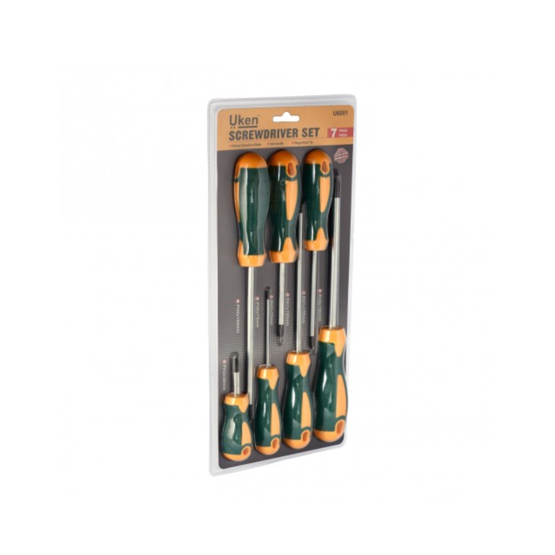 A set of screwdrivers with green and orange handles in a clear plastic packaging.